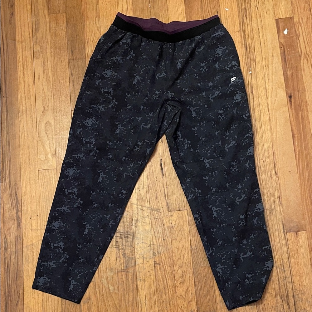 Men’s Fabletics Camo Joggers